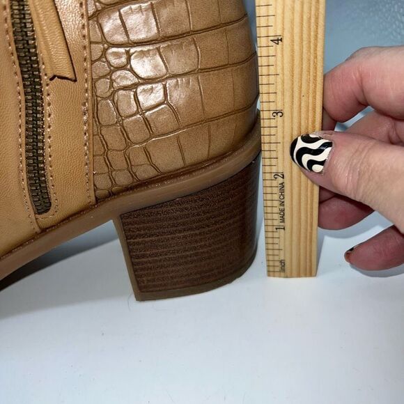 BareTraps Haile Chunky Sole Ankle Bootie - Picture 6 of 10